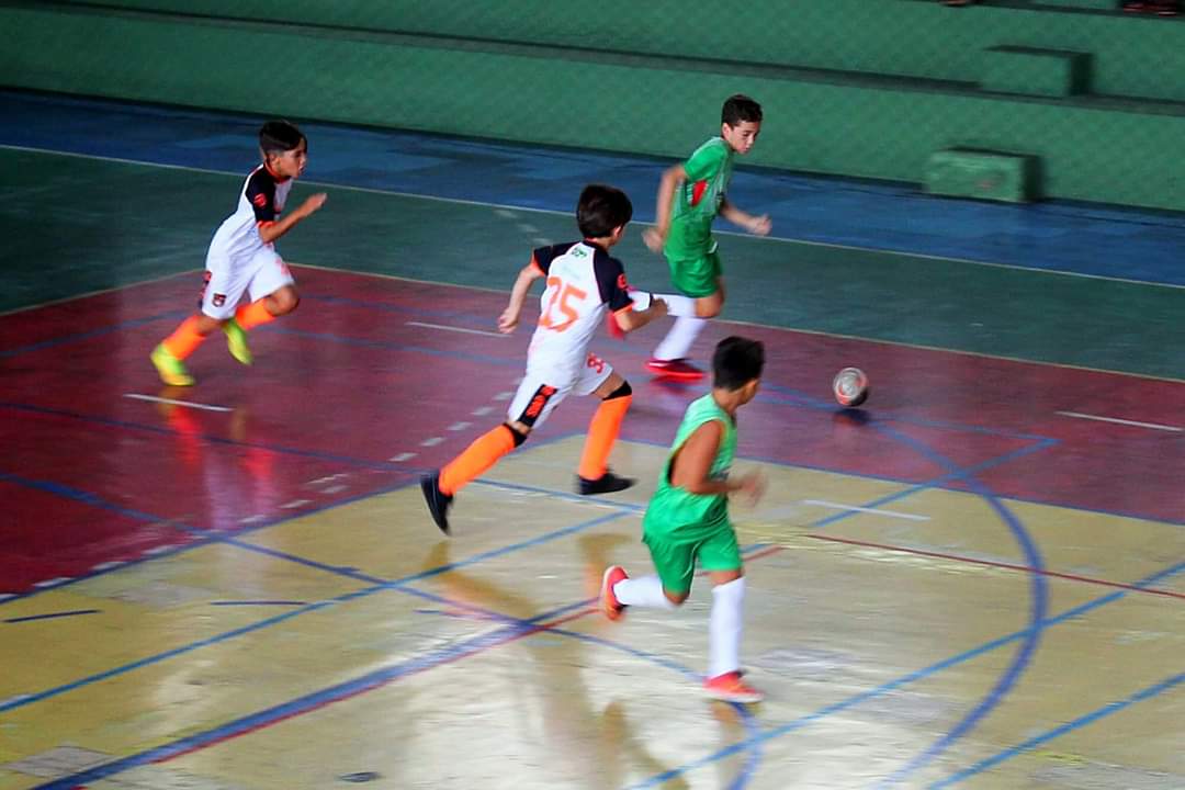 Clube dos Oficiais fortalece intercâmbio no futsal em jogos contra o Siap